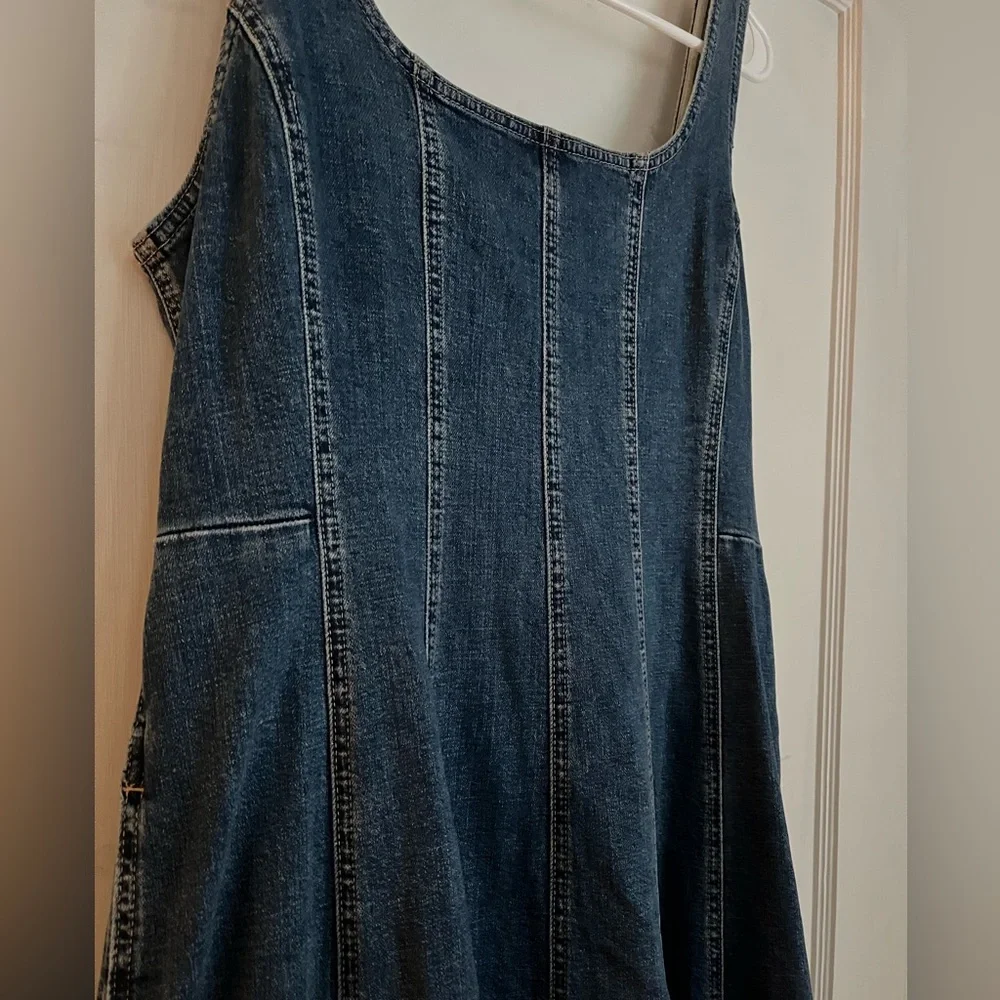 Madewell Denim Midi Dress - Picture 2 of 5